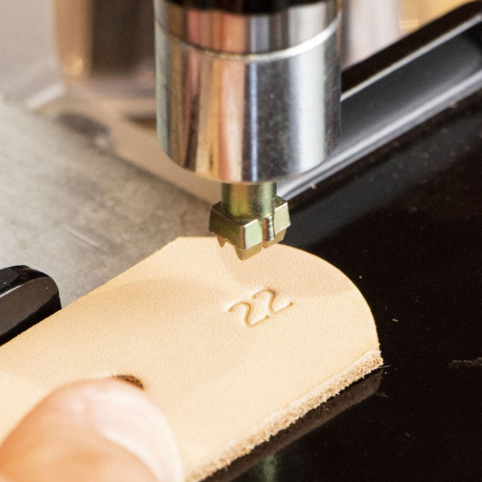 如何使用 Craftplus革工佳®多功能皮革手壓機 來完美壓花